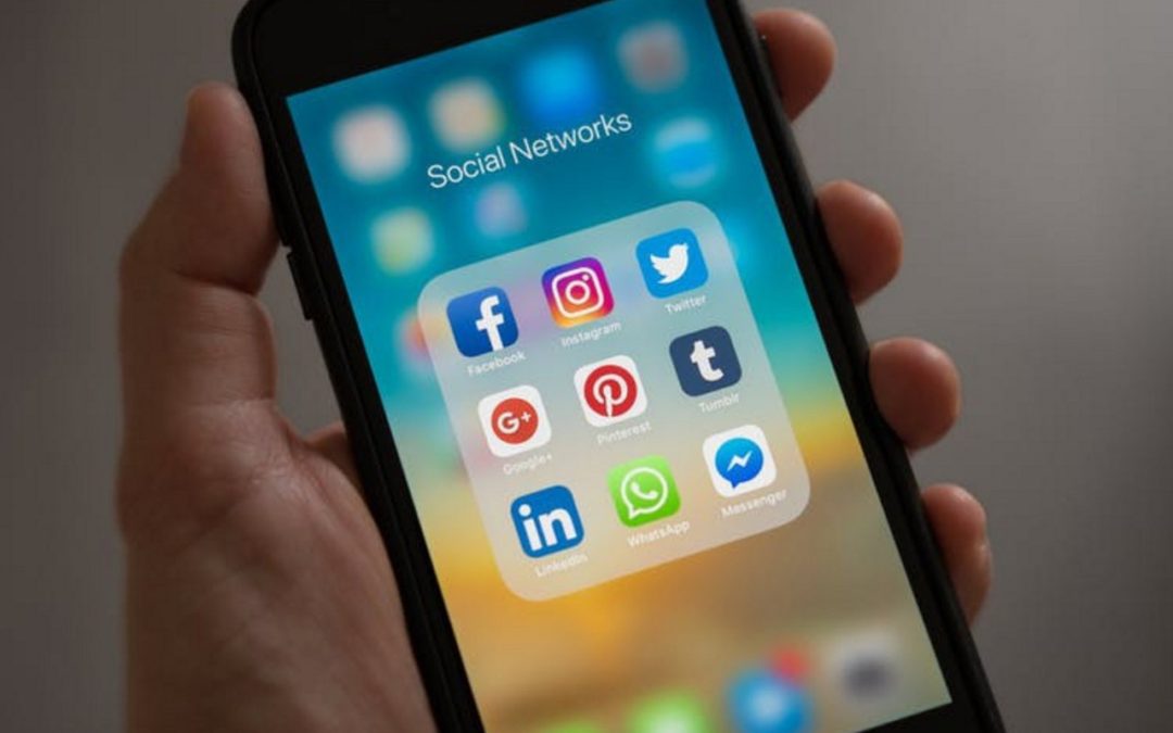 pagine social di aziende e professionisti